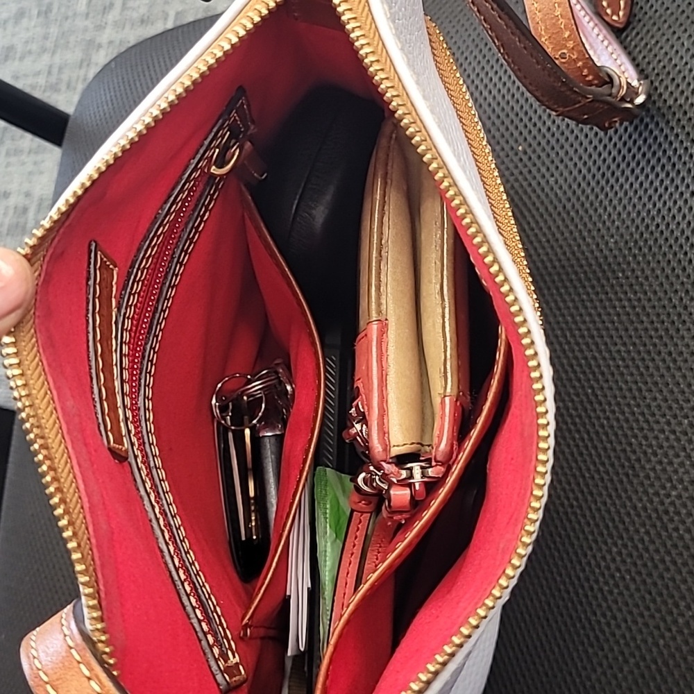 Purse - Picture 3 of 3